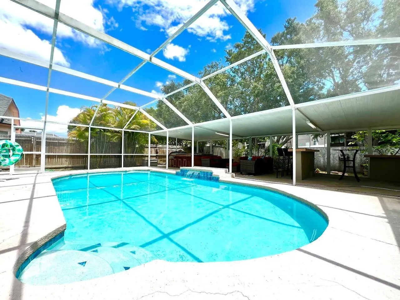 Private Oasis Retreat Heated Pool Hot Tub Beaches タンパ