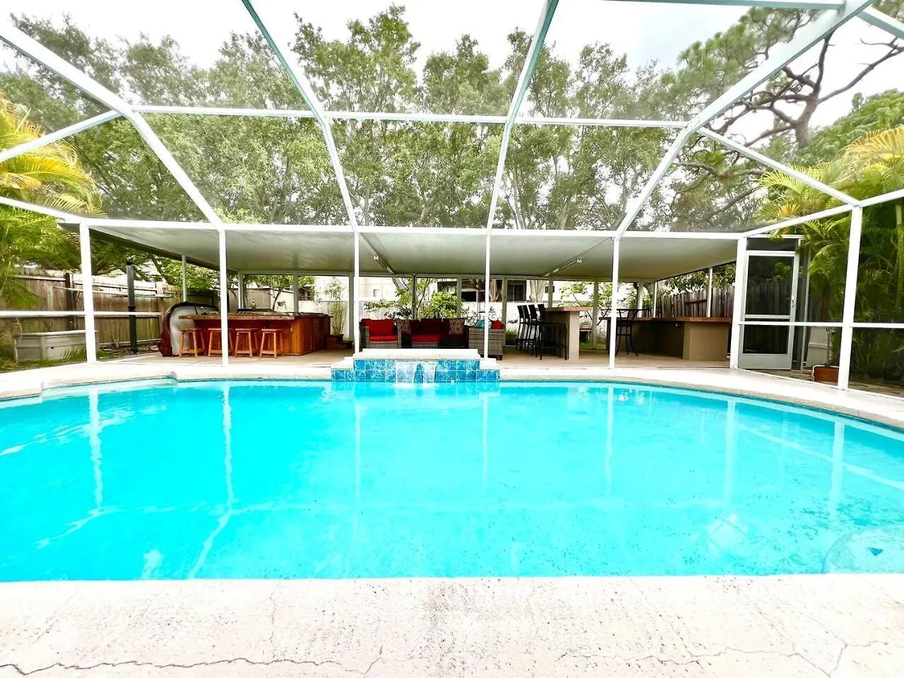 Private Oasis Retreat Heated Pool Hot Tub Beaches タンパ 0*,  米国